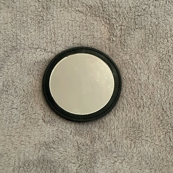 Decorative Compact Mirror - Picture 2 of 3